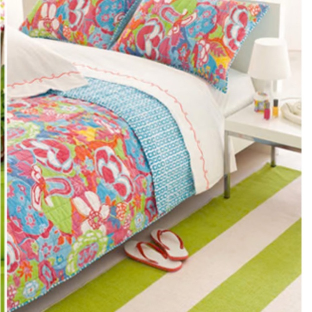 Pine Cone Hill Reversible Floral Quilted Coverlet - Full/Queen